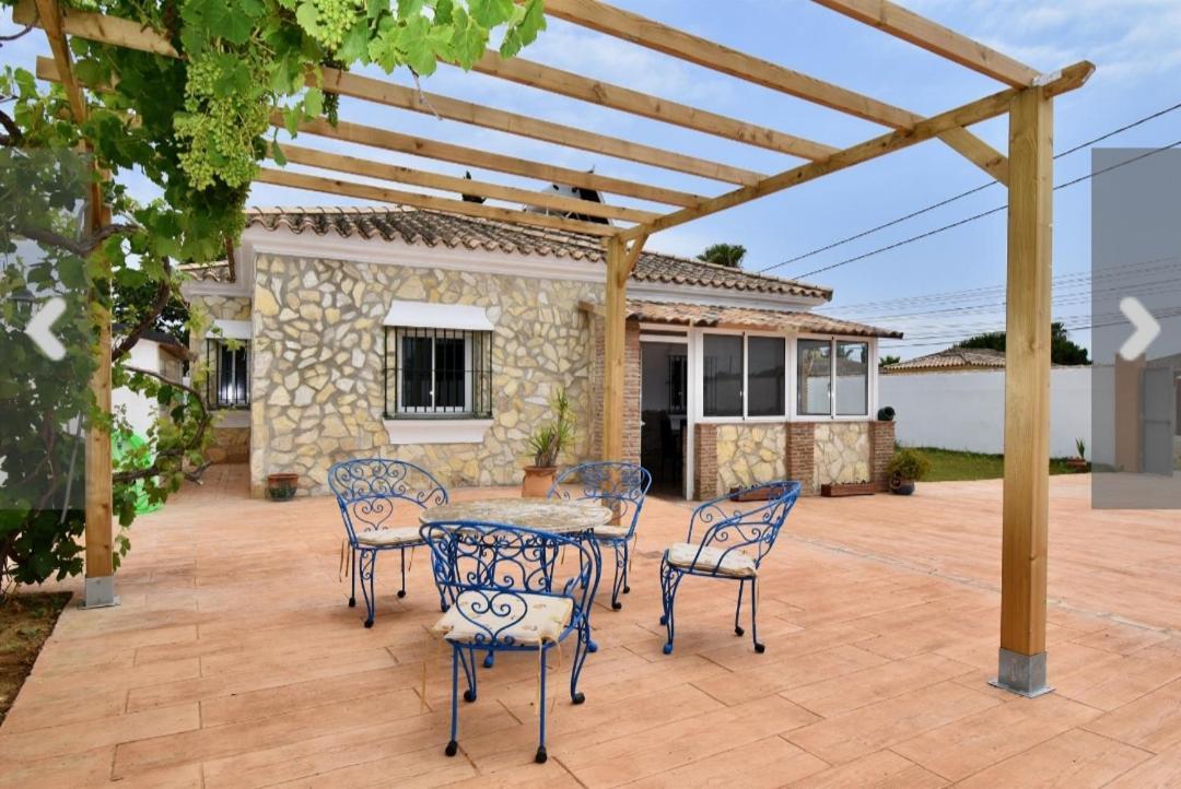 Chalet Villa Caulina Chiclana de la Frontera Exterior photo